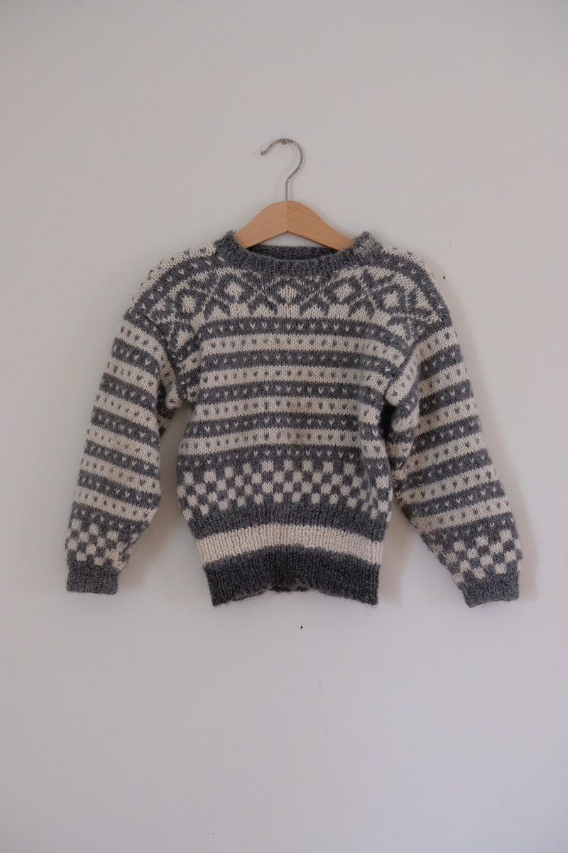 Handknit soft wool jumper 98