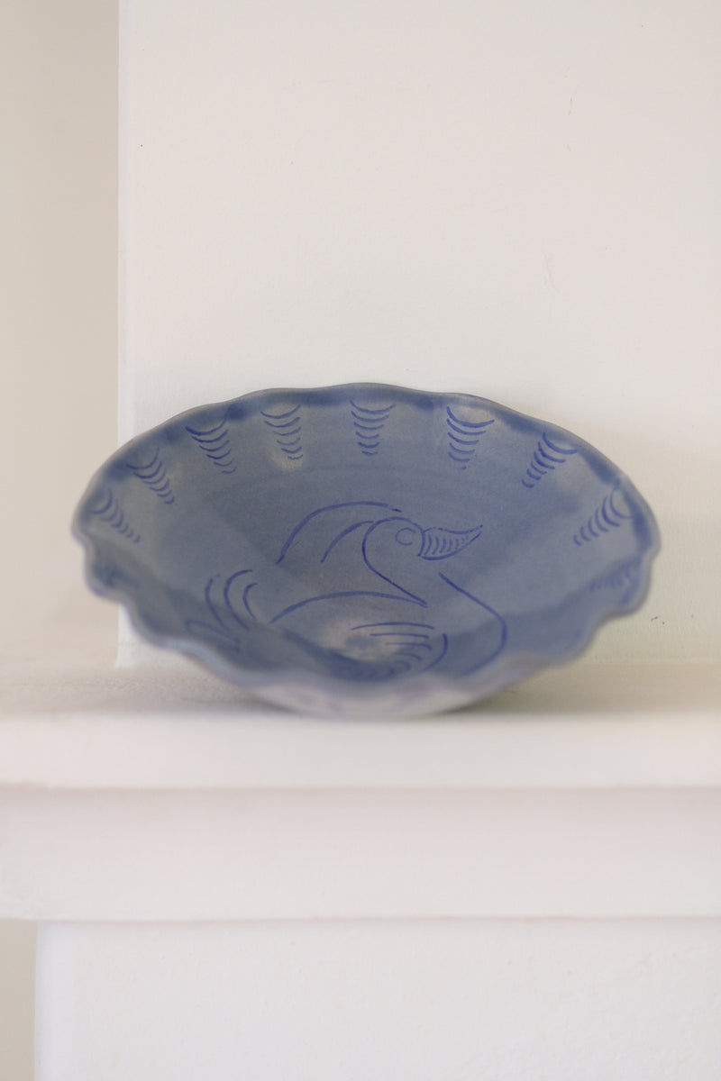 Large scalloped bowl