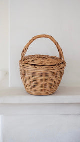 Small lidded basket